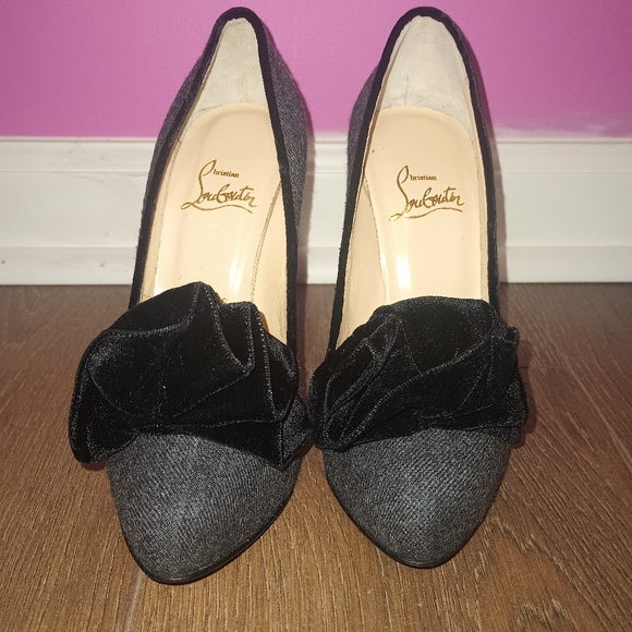 👠Christian Louboutin Iconic Wool "Lady Page" Red Bottom Heels (MSRP $740) - Picture 2 of 9